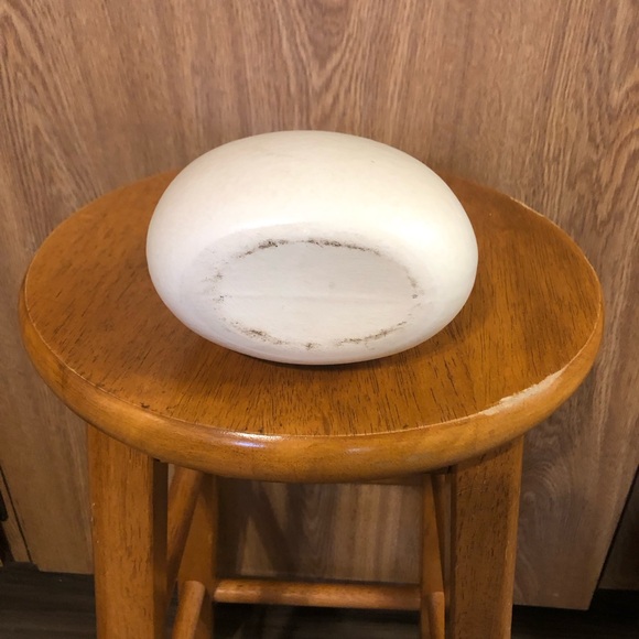 Mid Century Style Cream White Vase - Picture 4 of 5
